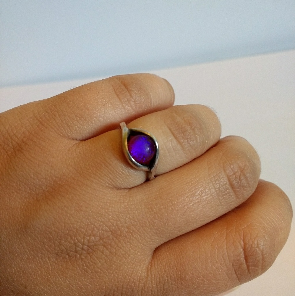 Sterling silver vintage dragons breath ring